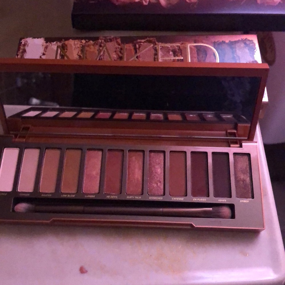 Naked Heat - Picture 3 of 4